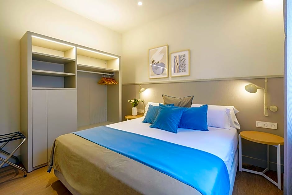 Fisa Rentals Ramblas Apartments