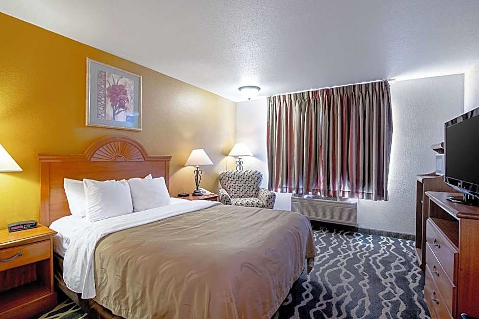 Quality Inn Huron