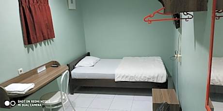 Single Bedroom with Fan