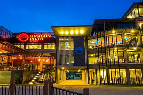 Dragon River Avenue Hotel