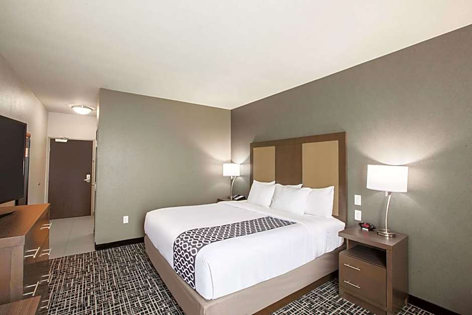 La Quinta Inn & Suites by Wyndham San Marcos Outlet Mall