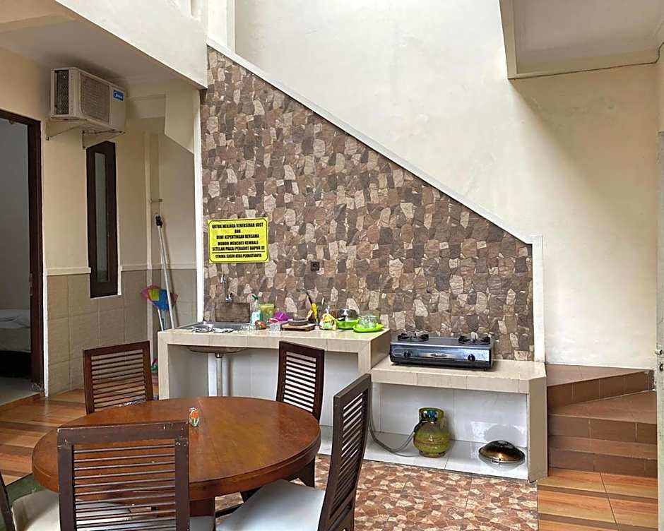 Jatiwinangun Homestay near GOR Satria Purwoketo Mitra RedDoorz