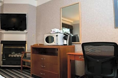 Superior Queen Room with Two Queen Beds