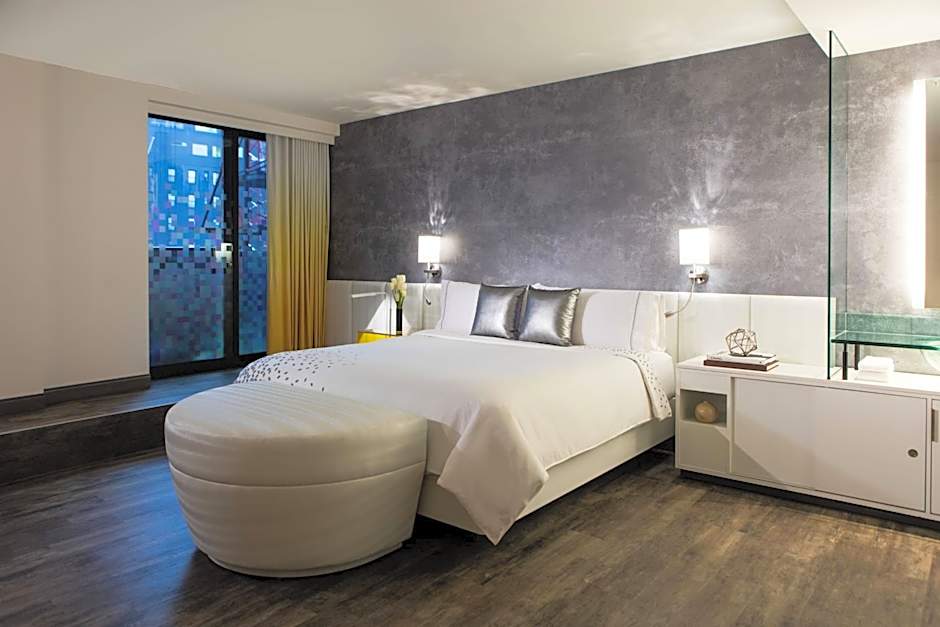 Renaissance by Marriott New York Times Square Hotel