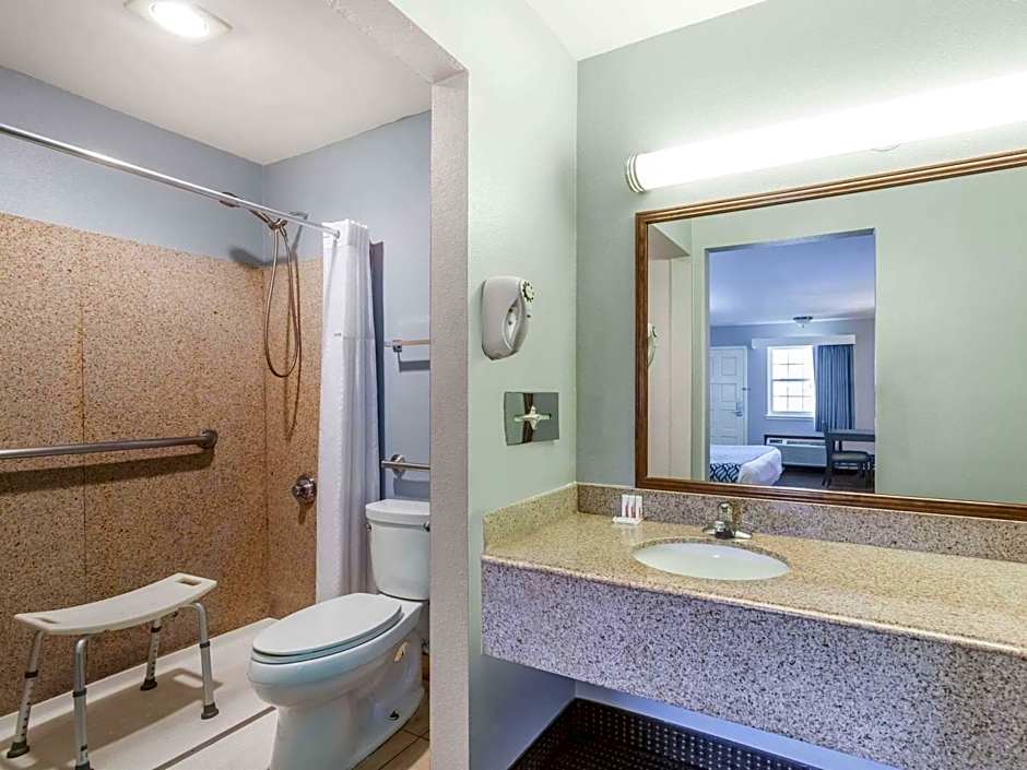 Days Inn Austin University Dwt – Austin, TX