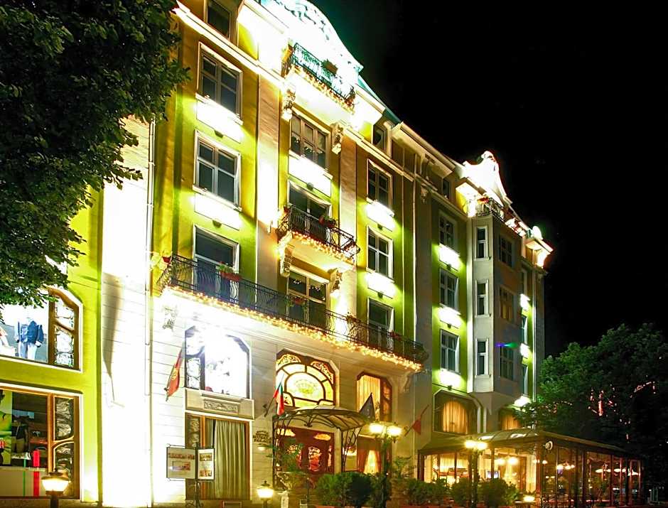 Grand Hotel London