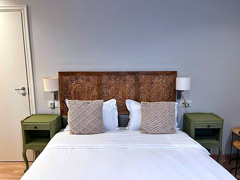 Irin Hotel