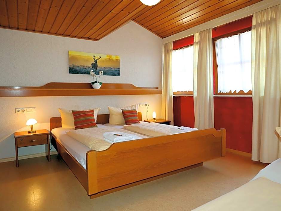 Hotel - Restaurant Hirschen - Werneths Landgasthof beim Europa- Park Rust