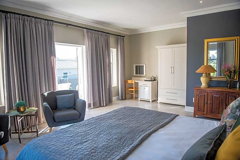 The Whale on Main B&B