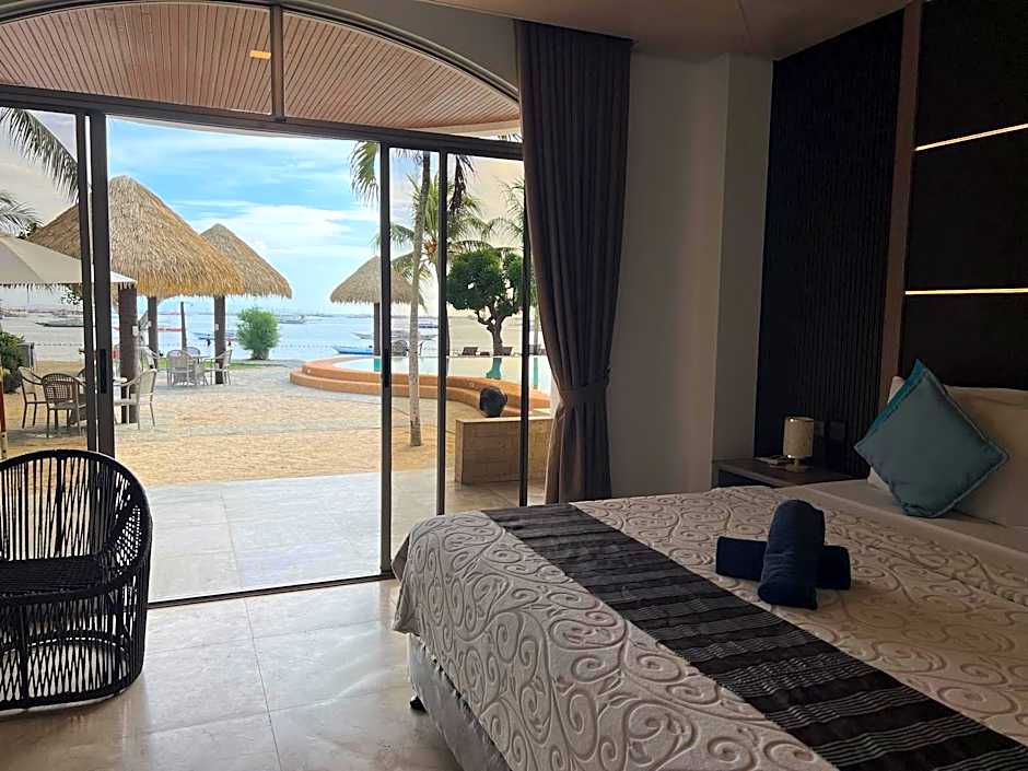 Photo 1 of 18 of Deluxe, Sea View