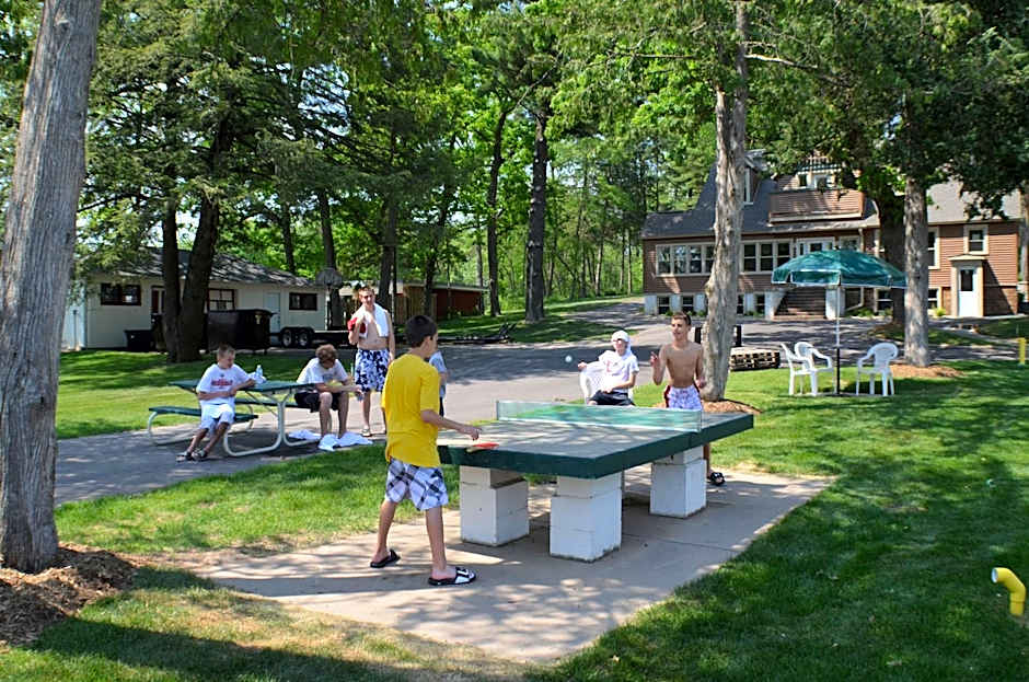 Amber's Inn and Suites