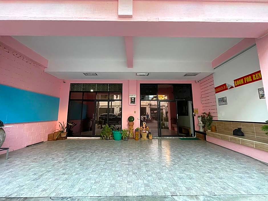 OYO 75486 Anna Residence Jomtien