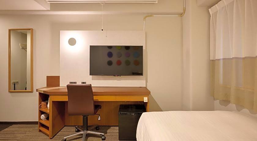 VIA INN SHIN-OSAKA - JR WEST GROUP