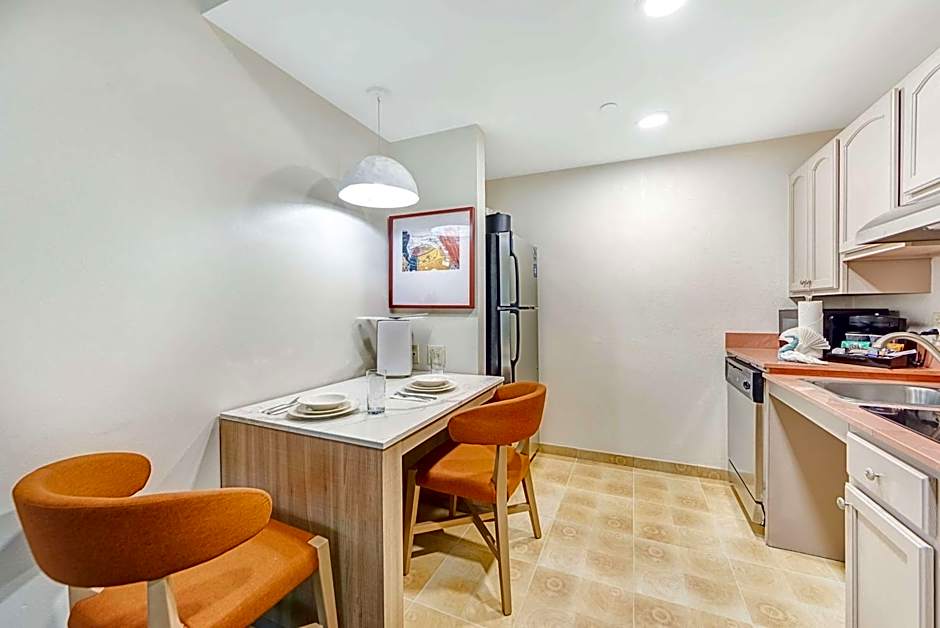 Homewood Suites By Hilton East Rutherford