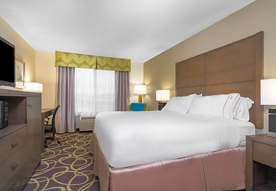 Holiday Inn Express Hotel & Suites Ames By IHG