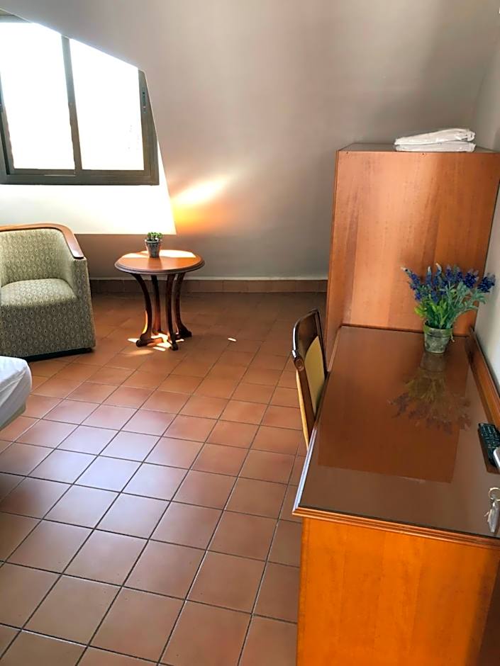 I AM La Posada Hotel and Apartment