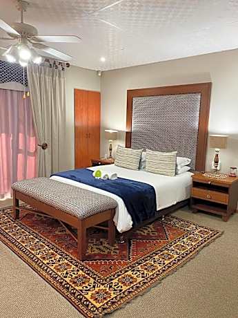 Queen Room with Balcony