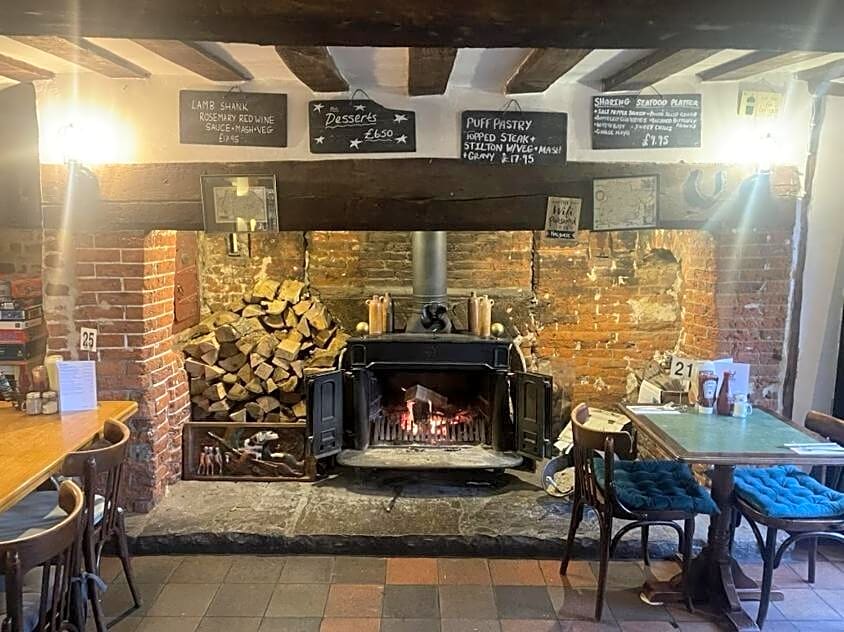 The Half Moon Inn Rushall IP21 4QD