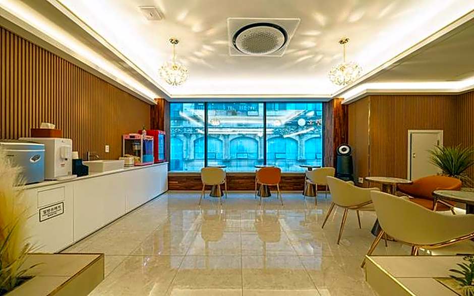 Incheon Unseodong DK Airport Hotel