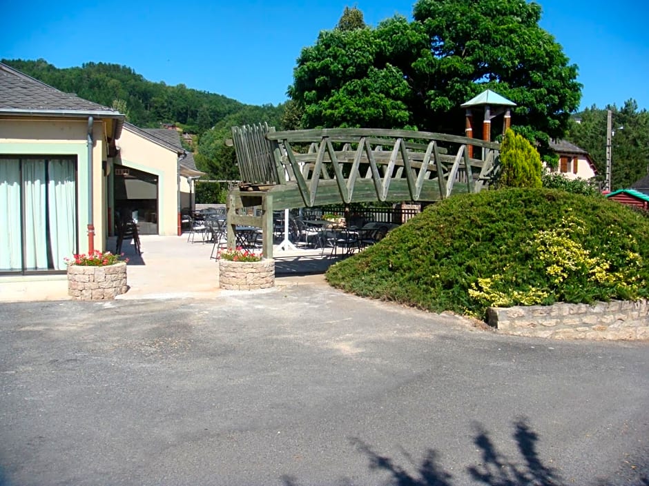 Hôtel-Restaurant Le Calice Du Gevaudan - A75
