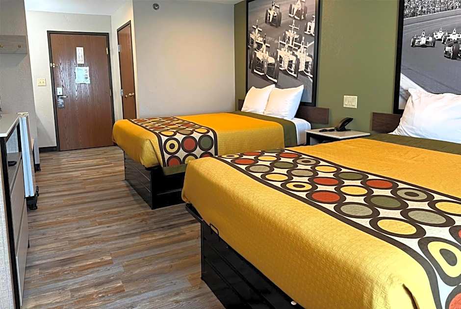Super 8 by Wyndham Frankfort IN