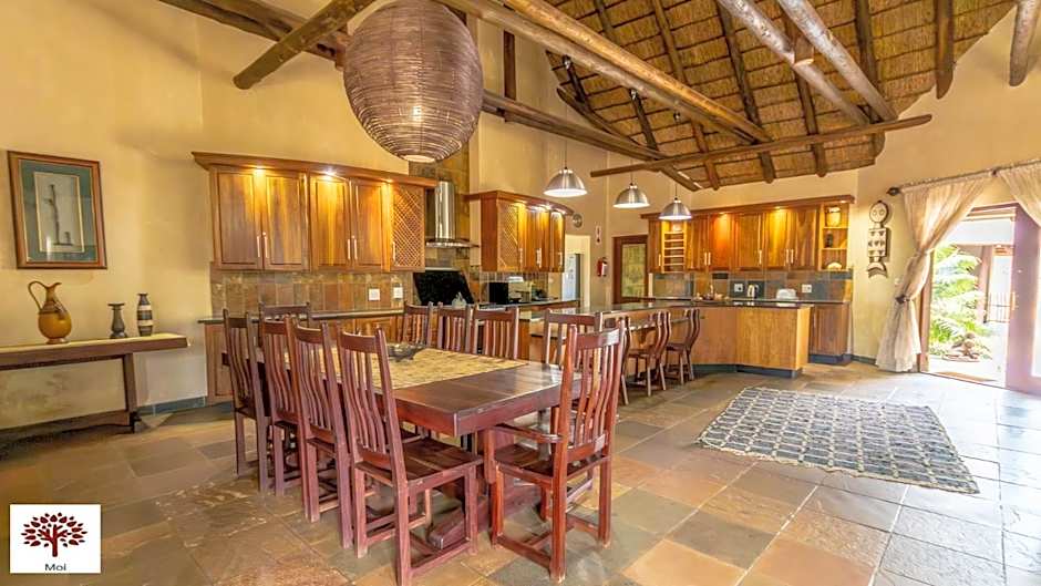 Zebula Golf and Wildlife Estate - Oryx Walkway Pax 16 - Moi Signature Luxury villa
