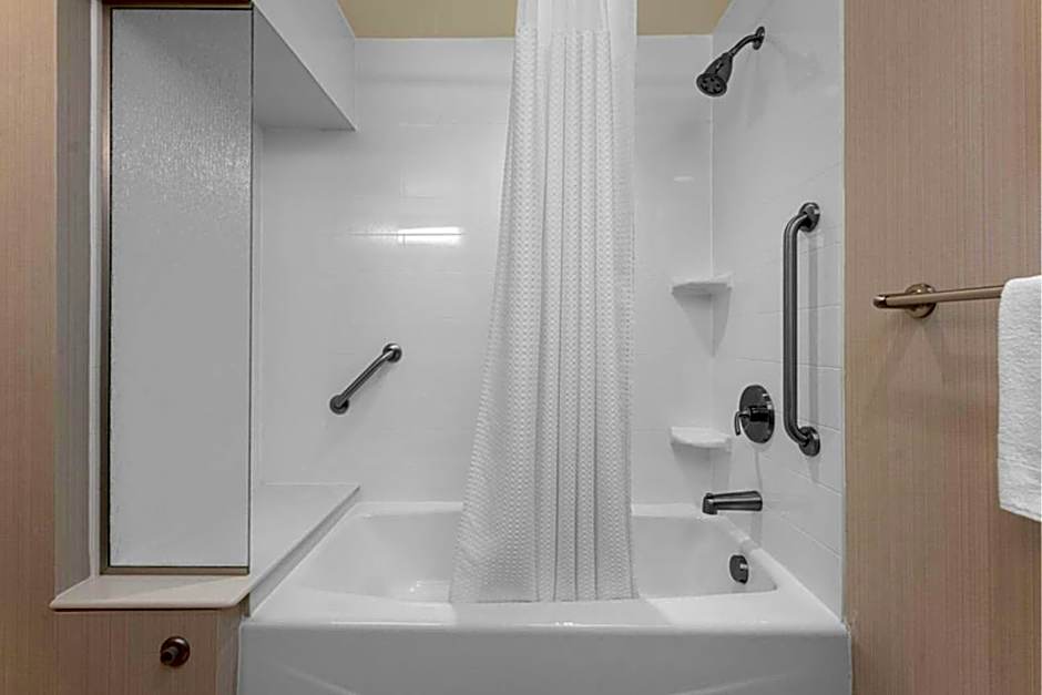 Courtyard by Marriott Asheville Airport