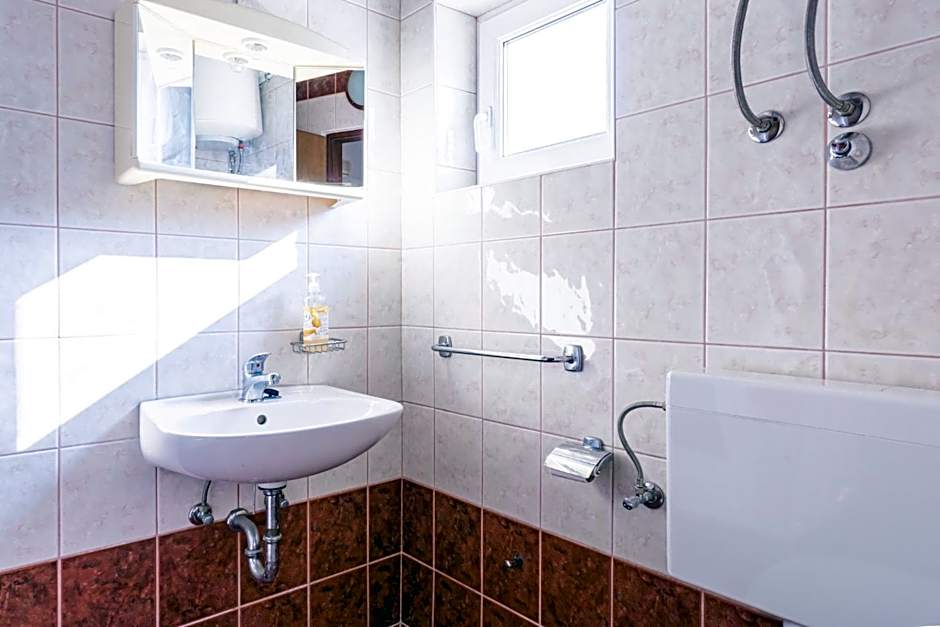 Mladen 2 with seaview