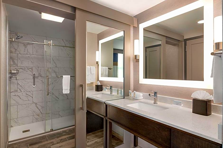 Homewood Suites by Hilton Indianapolis Downtown IUPUI