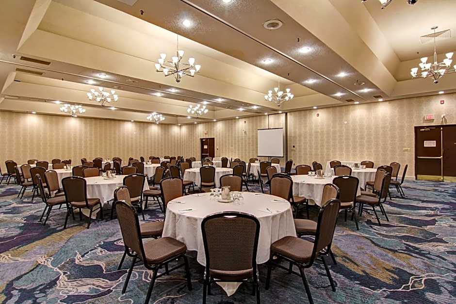 Holiday Inn Oakville Centre By IHG