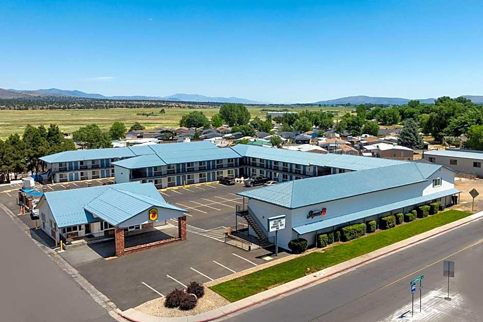 Super 8 by Wyndham Susanville