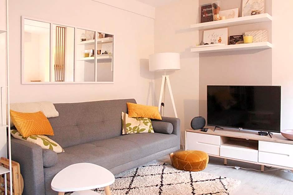 Cozy 40 m in Old Puteaux