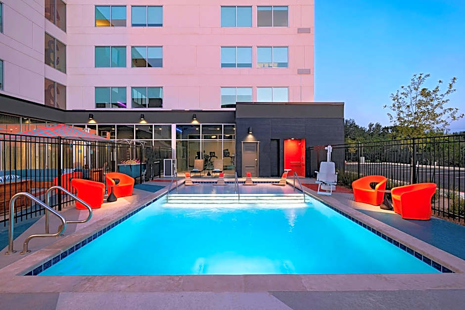 Aloft San Antonio UTSA Area