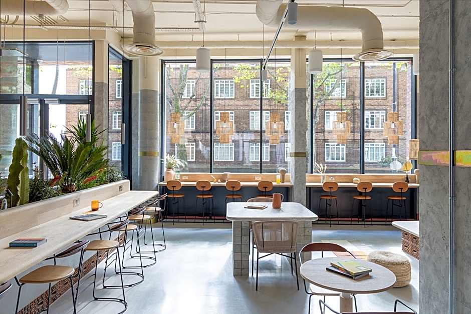 Bermonds Locke, Tower Bridge 