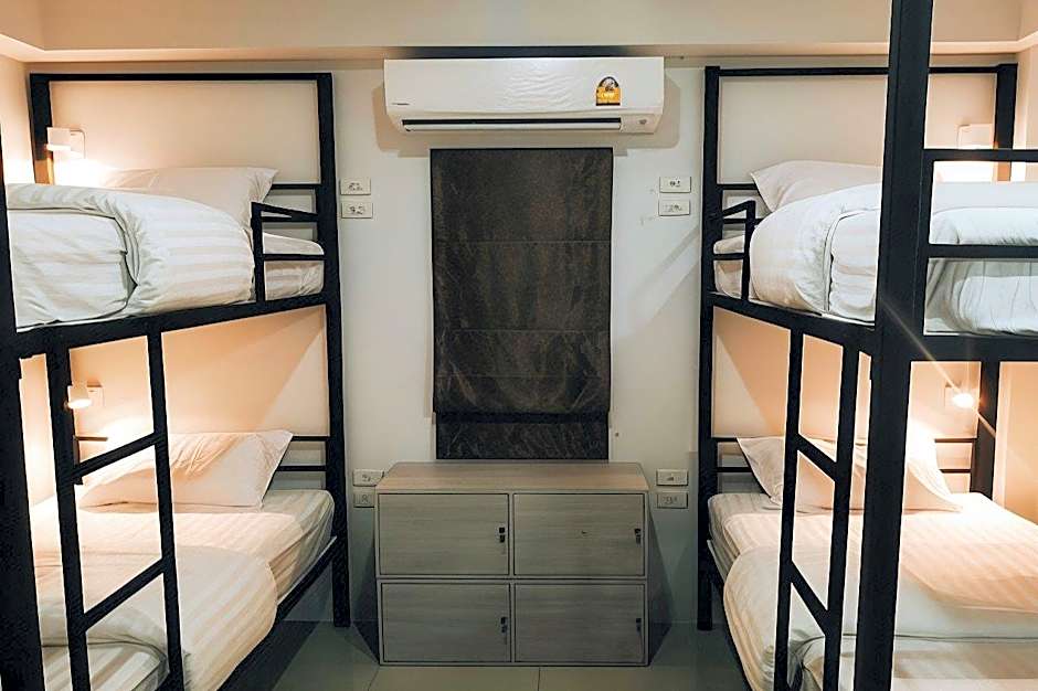 Tall Tree Poshtel Phuket