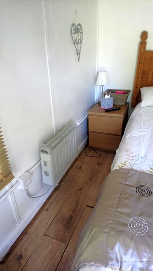 Rebels Hide -Self check in rooms