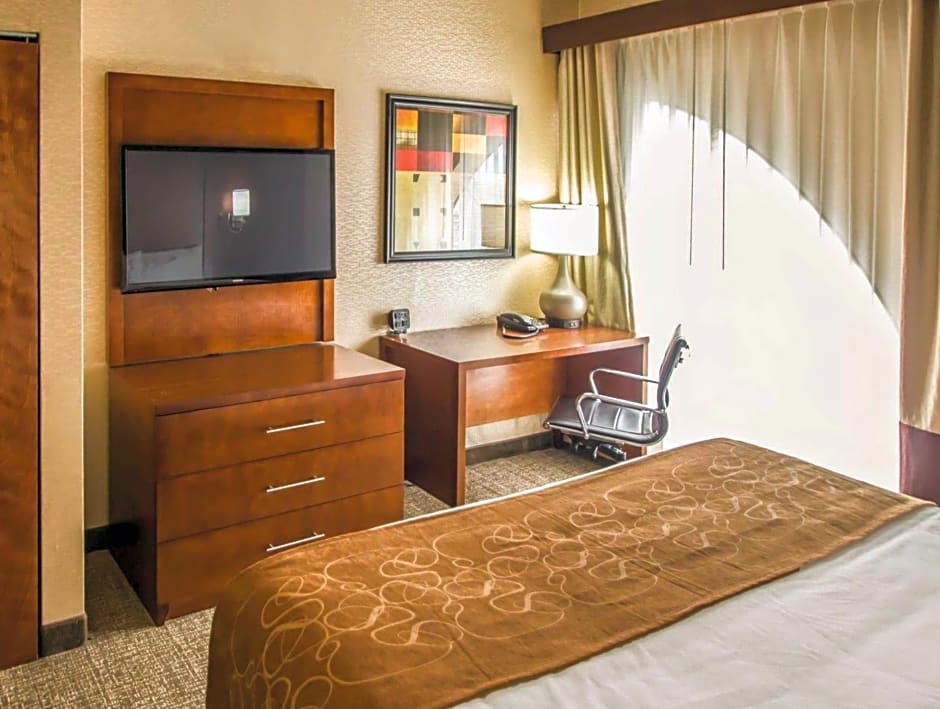 Quality Suites NYC Gateway