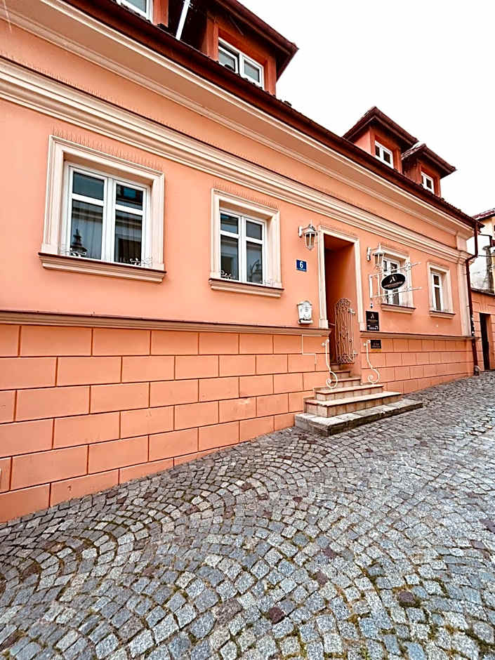 Ambasadorski Residence