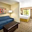 Holiday Inn Express & Suites Alpharetta By IHG