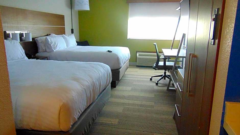 Holiday Inn Express & Suites Wapakoneta By IHG