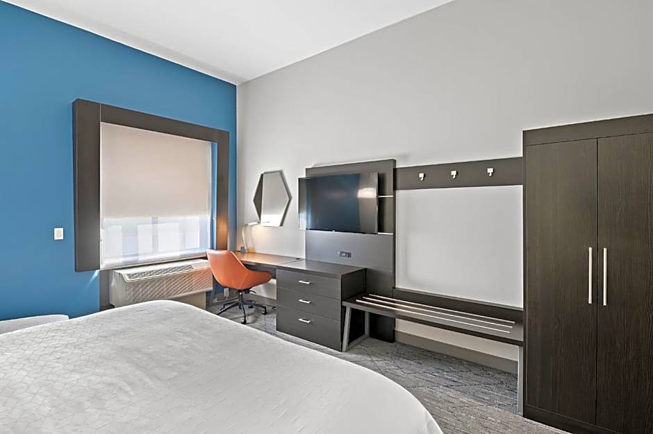 Holiday Inn Express and Suites White Hall By IHG