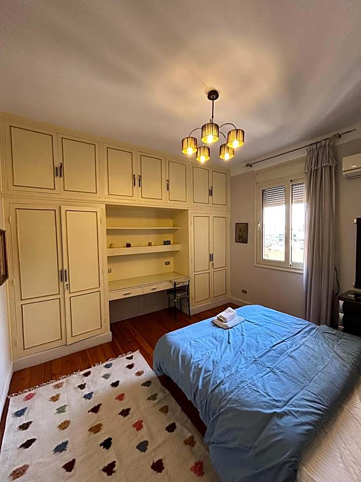 Zamalek Nile View, 3BR Classic Luxury