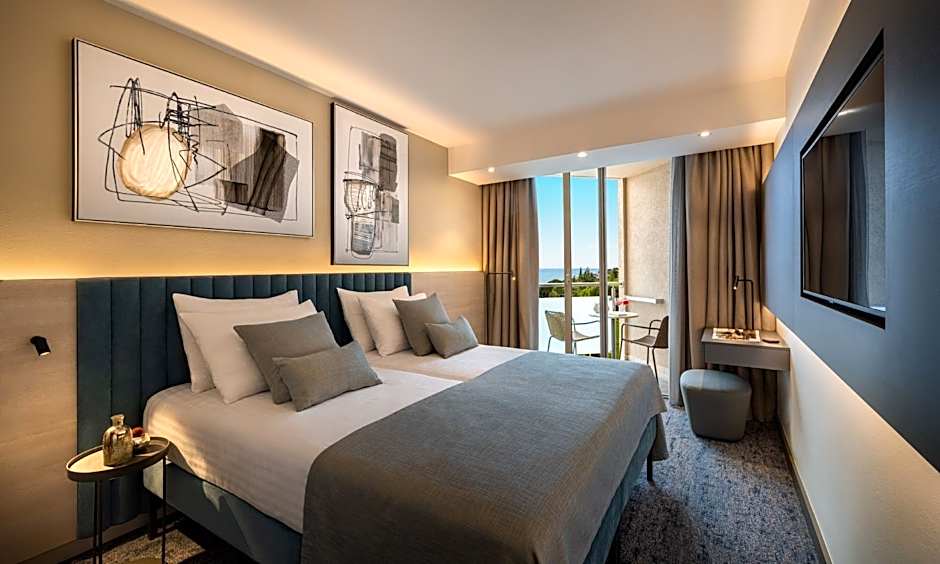 Aminess Maestral Hotel