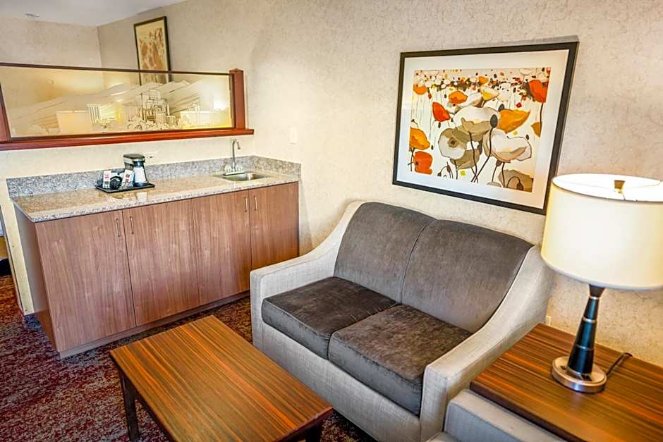 Crystal Inn Hotel & Suites - Salt Lake City