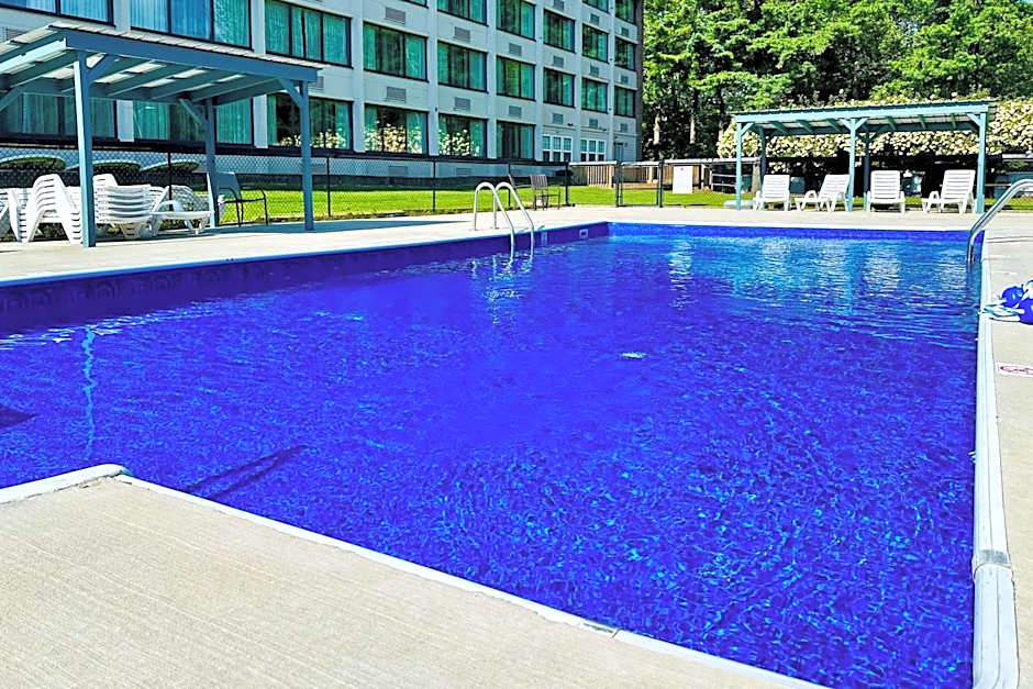 Clarion Hotel Conference Center