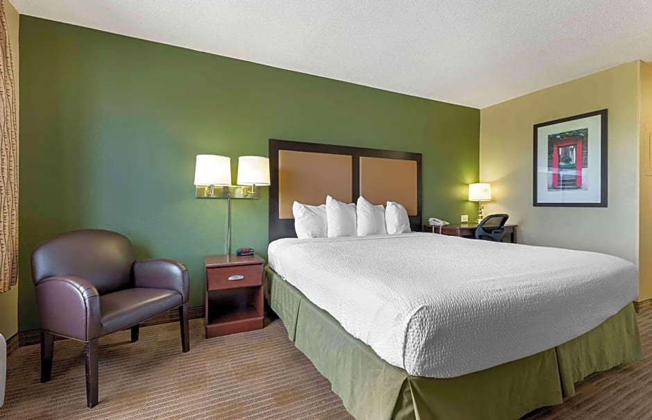 Extended Stay America Select Suites - Chicago - Hanover Park