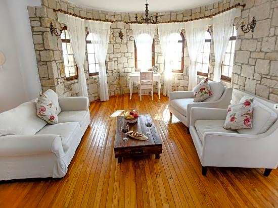 Vinifera Hotel Yedibilgeler Vineyards