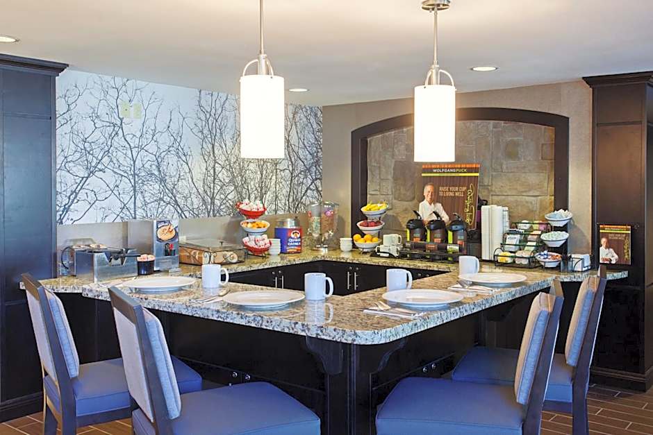 Staybridge Suites Fairfield Napa Valley Area by IHG