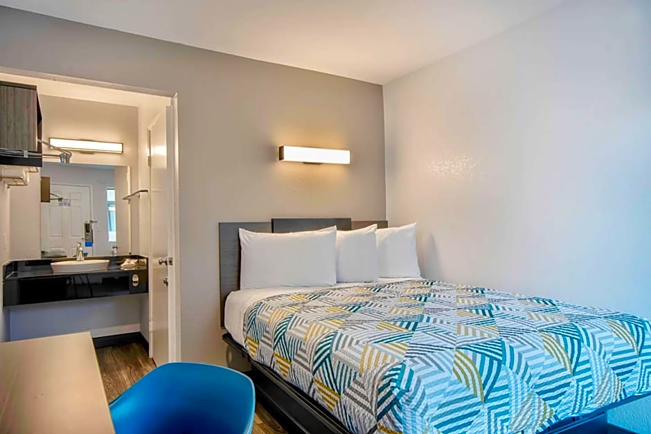 Motel 6 Monterey - Marina