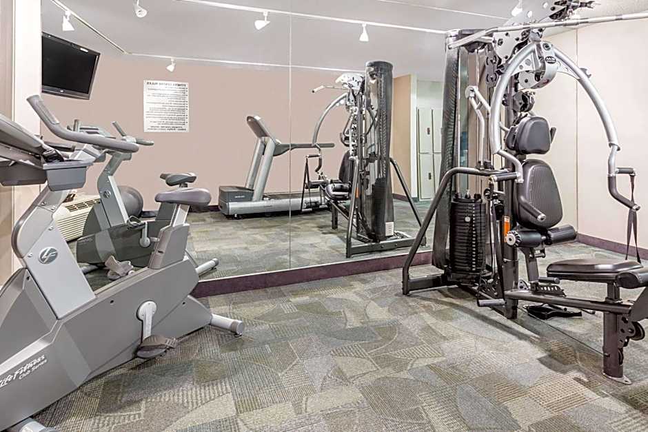 Ramada by Wyndham Kamloops